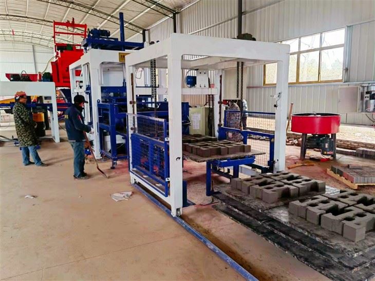 Cement brick making machine production line